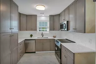 9 Twin Oaks Cir, Columbia, SC 29209 - Photo 9