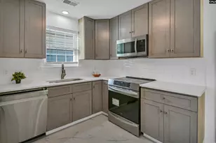 9 Twin Oaks Cir, Columbia, SC 29209 - Photo 7