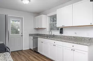 2350 Center St, Columbia, SC 29204 - Photo 9