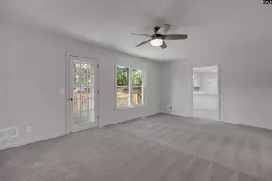 1025 Greenridge Ln, Columbia, SC 29210 - Photo 5