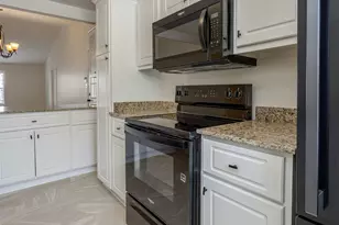 351 Elders Pond Cir, Columbia, SC 29229 - Photo 17