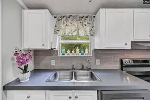 626 Old Barnwell Rd, West Columbia, SC 29170 - Photo 15