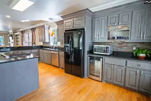 3720 Heyward St, Columbia, SC 29205 - Photo 11