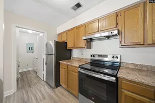 448 Deerwood Street 5F, Columbia, SC 29205 - Photo 11