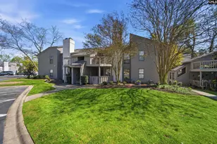 448 Deerwood Street 5F, Columbia, SC 29205 - Photo 3