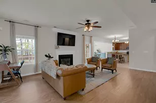 204 Hearthwood Cir, Irmo, SC 29063 - Photo 9