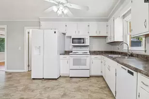 753 Sandpit Rd, Leesville, SC 29070 - Photo 17