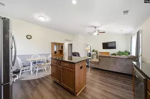 933 Tanreall Dr, Lexington, SC 29073 - Photo 5