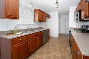 40 Brooksby Ct, Columbia, SC 29209 - Photo 9