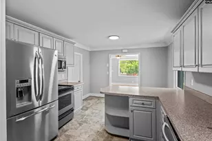 1430 Dahlia Rd, Columbia, SC 29205 - Photo 11