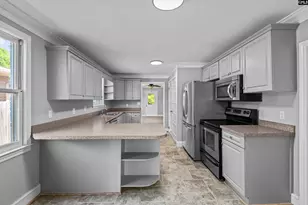 1430 Dahlia Rd, Columbia, SC 29205 - Photo 7