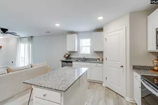 1623 Green Branch Cir, Lugoff, SC 29078 - Photo 9