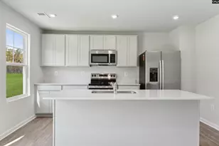 210 Kingfield Dr, Hopkins, SC 29061 - Photo 15
