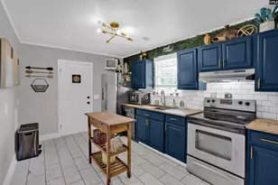 1613 Holland St, West Columbia, SC 29169 - Photo 7