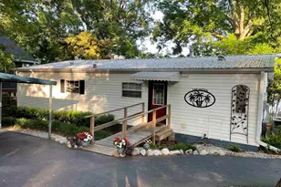 1892 Blacksgate E, Prosperity, SC 29127 - Photo 3