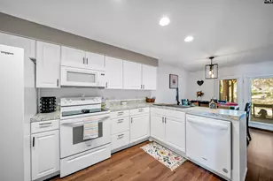 215 Shoreline Dr, Columbia, SC 29212 - Photo 9