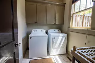 1536 Harrington St, Newberry, SC 29108 - Photo 17