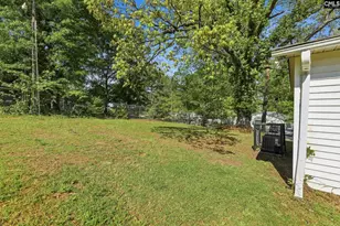 127 Celestial St, Spartanburg, SC 29306 - Photo 5