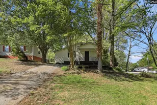 127 Celestial St, Spartanburg, SC 29306 - Photo 3