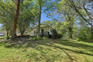 127 Celestial St, Spartanburg, SC 29306 - Photo 9