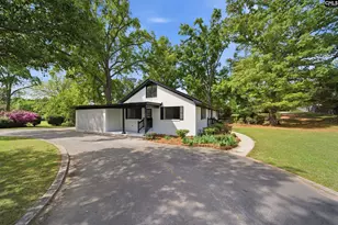907 Amelia St, Newberry, SC 29108 - Photo 3