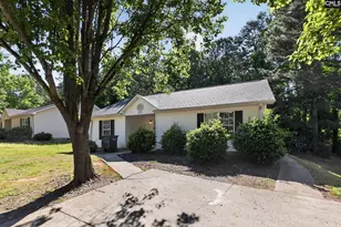 1884 Tamara Way, Spartanburg, SC 29301 - Photo 3