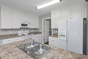 609 Gladiolus Dr, Columbia, SC 29229 - Photo 9