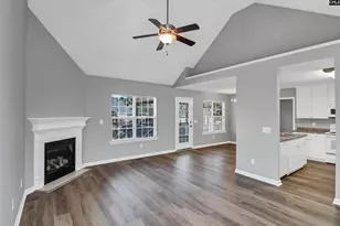 609 Gladiolus Dr, Columbia, SC 29229 - Photo 3