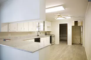 826 Jefferson St, West Columbia, SC 29169 - Photo 13