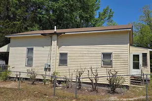 1218 Gordon St, Camden, SC 29020 - Photo 3