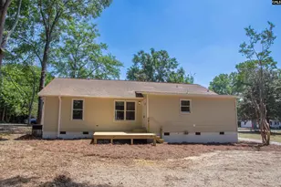 1611 Lewis St, Camden, SC 29020 - Photo 3