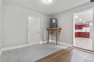 430 Riverside Ln, Cayce, SC 29033 - Photo 13