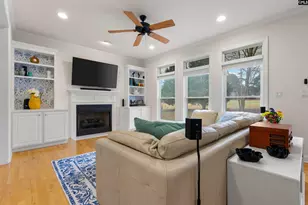 1480 Country Club Cir, Manning, SC 29102 - Photo 11
