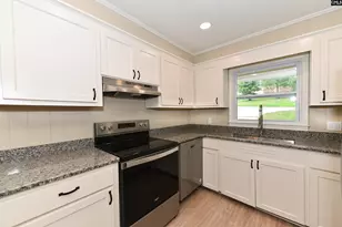 4 Valleybrook Ct, Sumter, SC 29154 - Photo 3