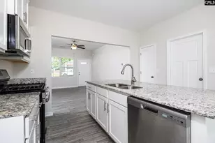 1114 Crescent Moon Loop, Hopkins, SC 29061 - Photo 9