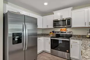 470 Wisteria Walk Wy, Hopkins, SC 29061 - Photo 5