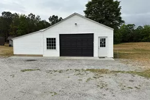 435 Jolly St, Prosperity, SC 29127 - Photo 5