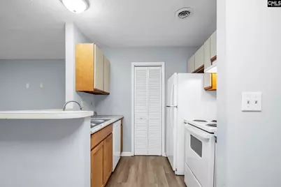 1211 Metze Road H4, Columbia, SC 29210 - Photo 5
