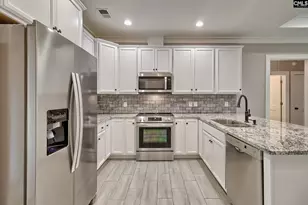 1023 Woodland Dr, West Columbia, SC 29169 - Photo 7