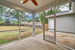 1023 Woodland Dr, West Columbia, SC 29169 - Photo 33