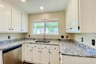 560 Rapids Rd, Columbia, SC 29212 - Photo 11
