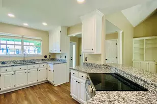 560 Rapids Rd, Columbia, SC 29212 - Photo 9