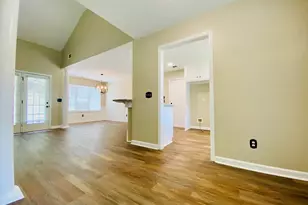560 Rapids Rd, Columbia, SC 29212 - Photo 5