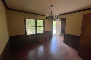554 Woodland Rd, Silverstreet, SC 29145 - Photo 11