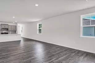 1040 Salient Ct, Lugoff, SC 29078 - Photo 9