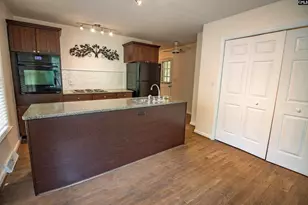1826 Harrington St, Newberry, SC 29108 - Photo 13