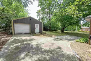 1826 Harrington St, Newberry, SC 29108 - Photo 39