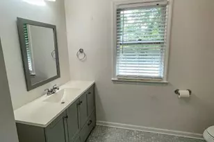1826 Harrington St, Newberry, SC 29108 - Photo 23