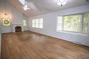 1826 Harrington St, Newberry, SC 29108 - Photo 7