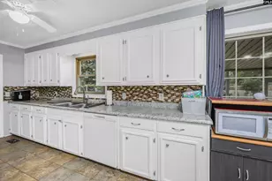 3957 Caesars Rd, West Columbia, SC 29170 - Photo 11